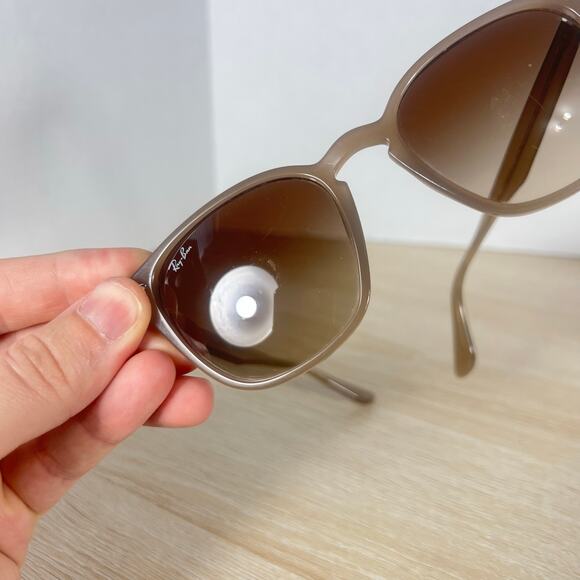 Ray-Ban RB4305 6166/13 Phantos Polished Beige Sunglasses READ 52-20-150 main image 14